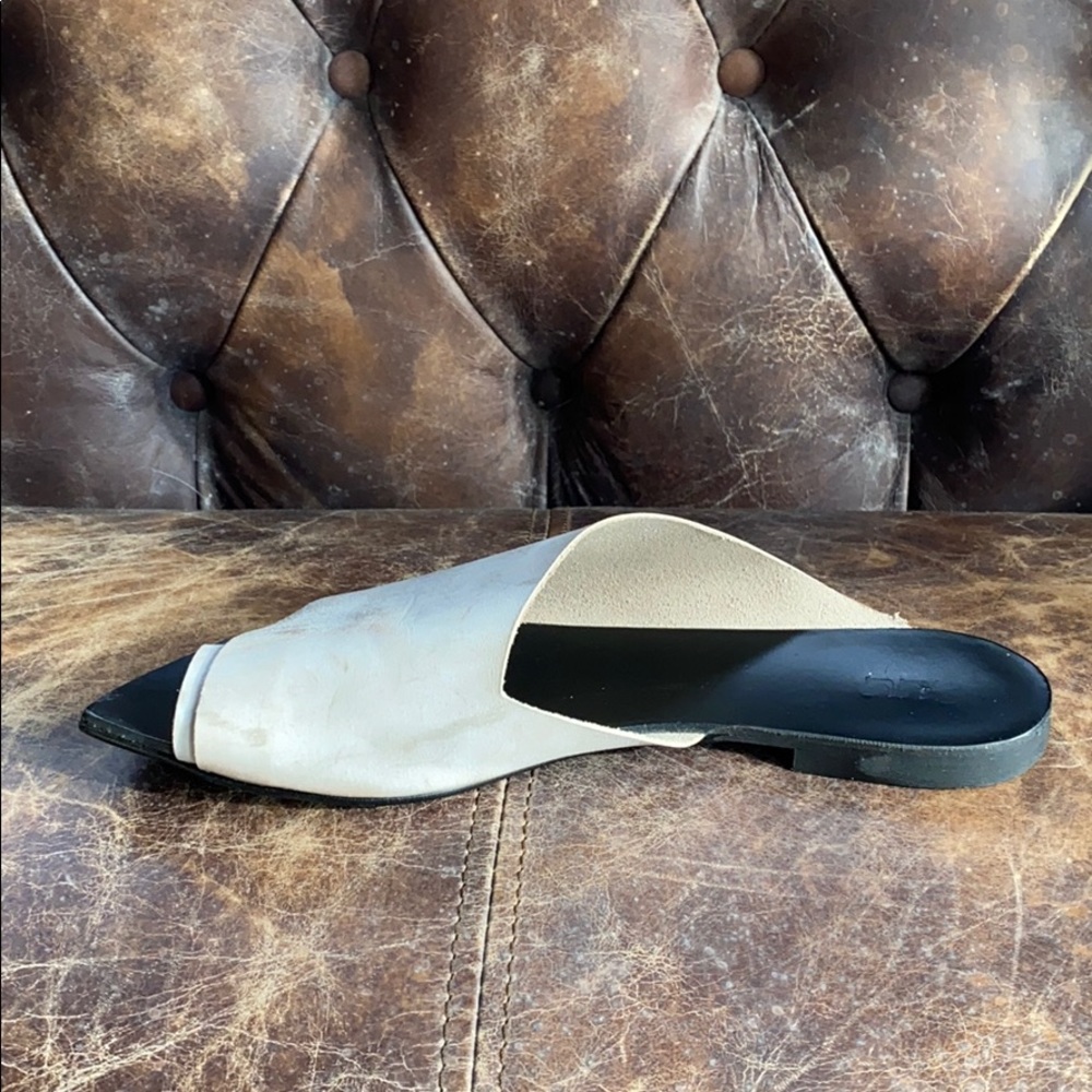 Custom Leather Sandal - Picture 3 of 8